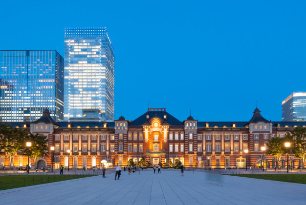 tokyo-station-night-scene_5219-7889